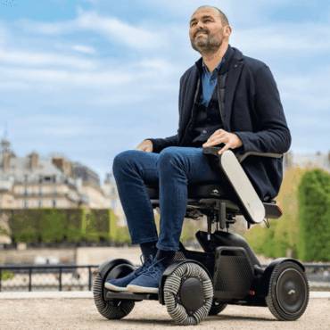 FAUTEUIL ÉLECTRIQUE WHILL C2