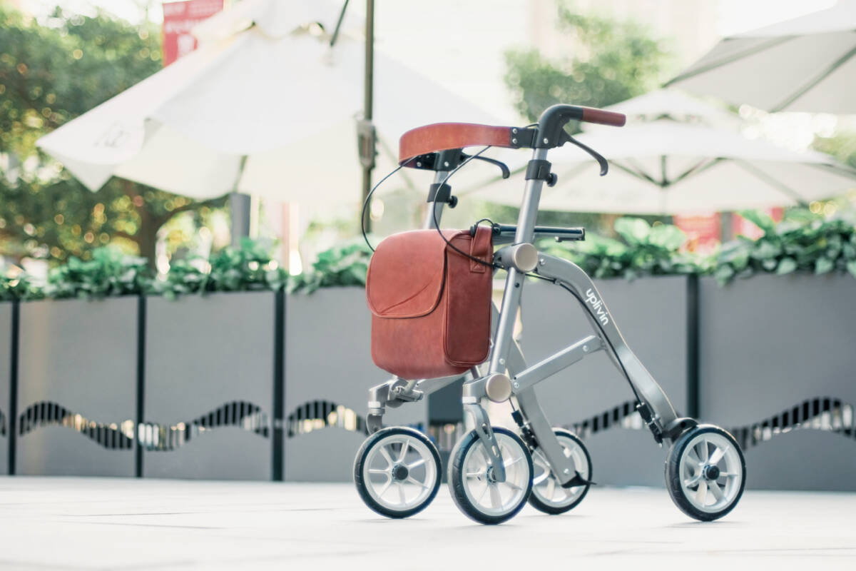 Rollator Trive : Ultra-compact et léger